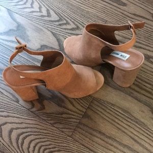 Steve Madden Callvin Slingback Bootie (Camel)